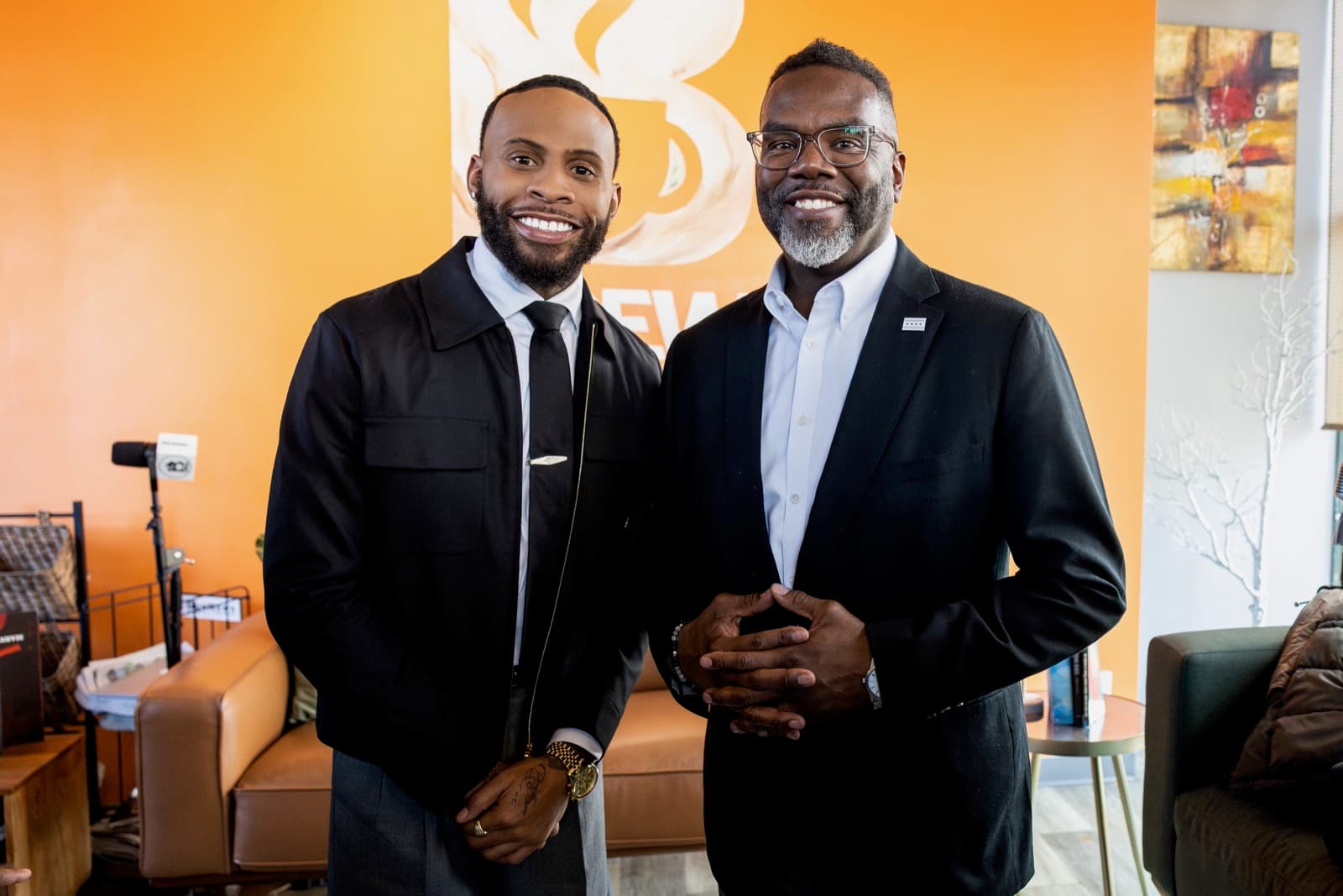 Samuel Sparks with Chicago Mayor Brandon Johnson at The Brew